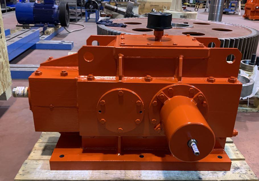 Gearbox with orthogonal axes MGS OS2–430–1283 for Acciai Speciali Terni in Italy
